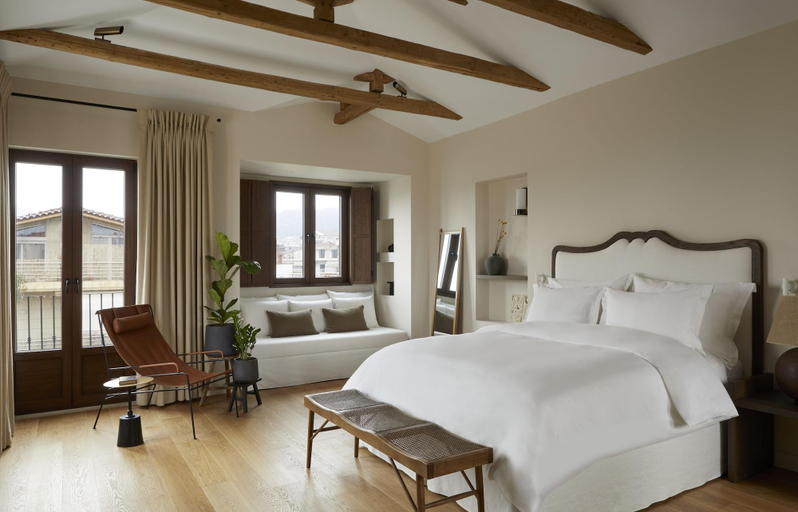 Bedroom 3, The Storyteller House, Thessaly