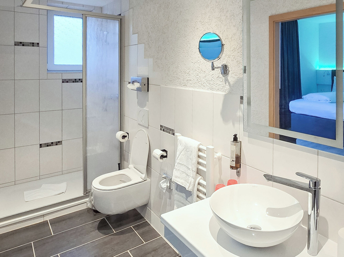 Bathroom 5, DORMERO Moselhotel Koblenz-Alken, Mayen-Koblenz