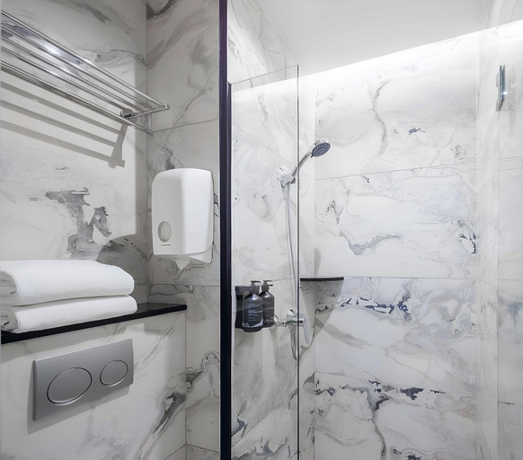 Bathroom 5