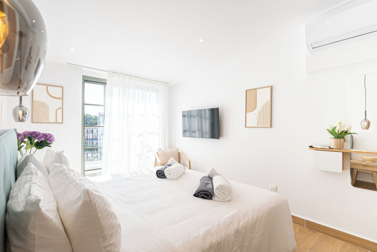 Others 2, Loft Centrale