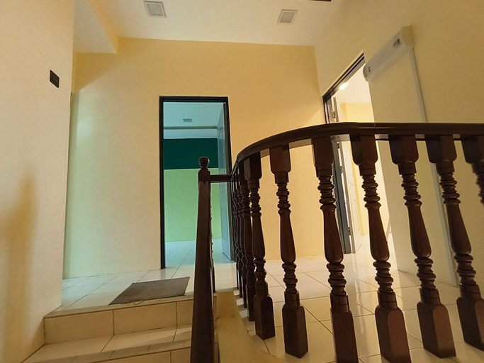 Others 4, (WI-FI) Ipoh Holiday Big House double storey DR8, Kinta