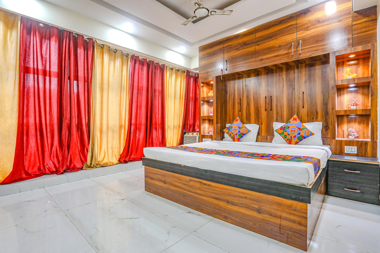 Bedroom 2, Hotel Imperail House, Kaushambi