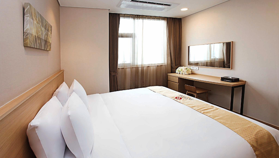 Bedroom 20