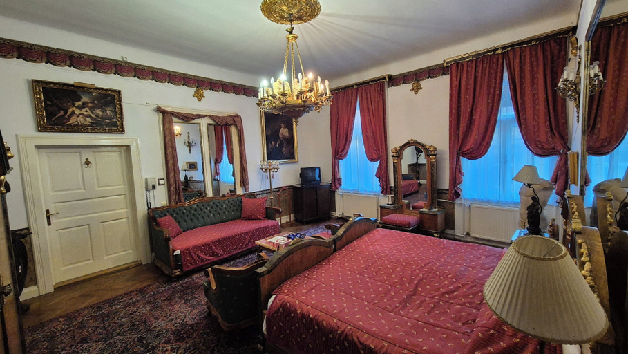Others 5, Imre Guest House, Budapesti