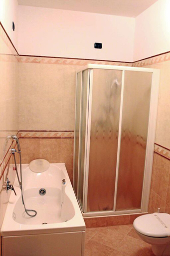 Bathroom 5, Hotel Ideal, Brescia