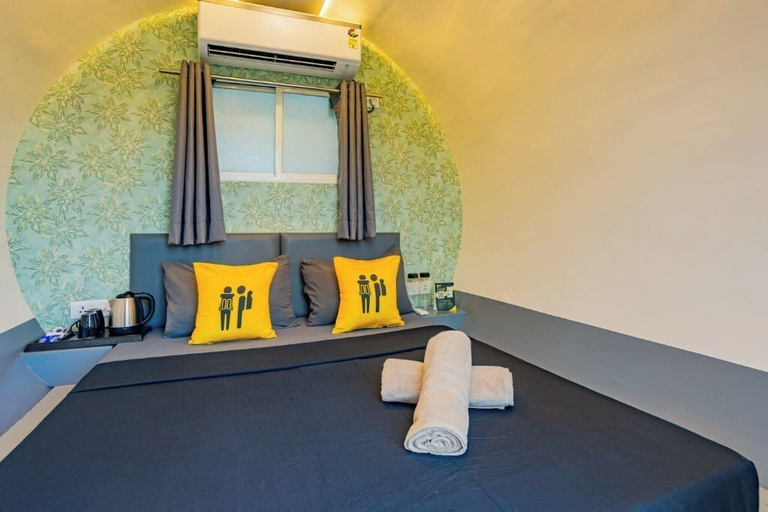 Bedroom 3, The Hosteller Panshet, Pune