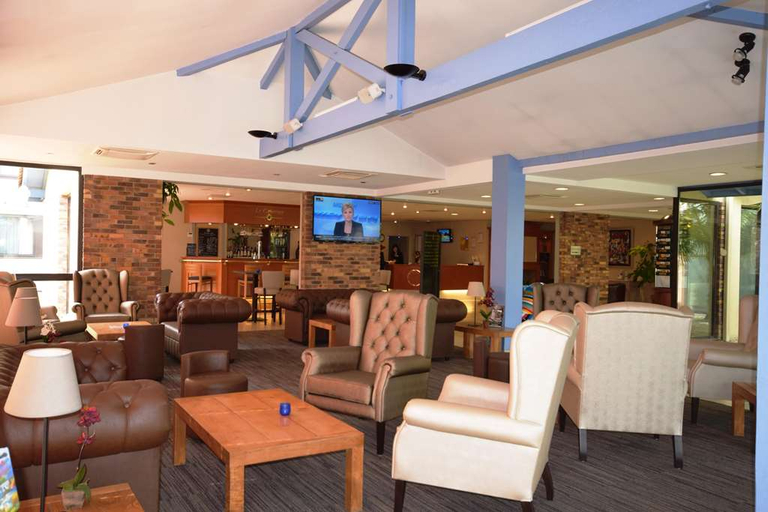 Public Area 4, Kyriad Prestige - Bordeaux Aeroport, Gironde