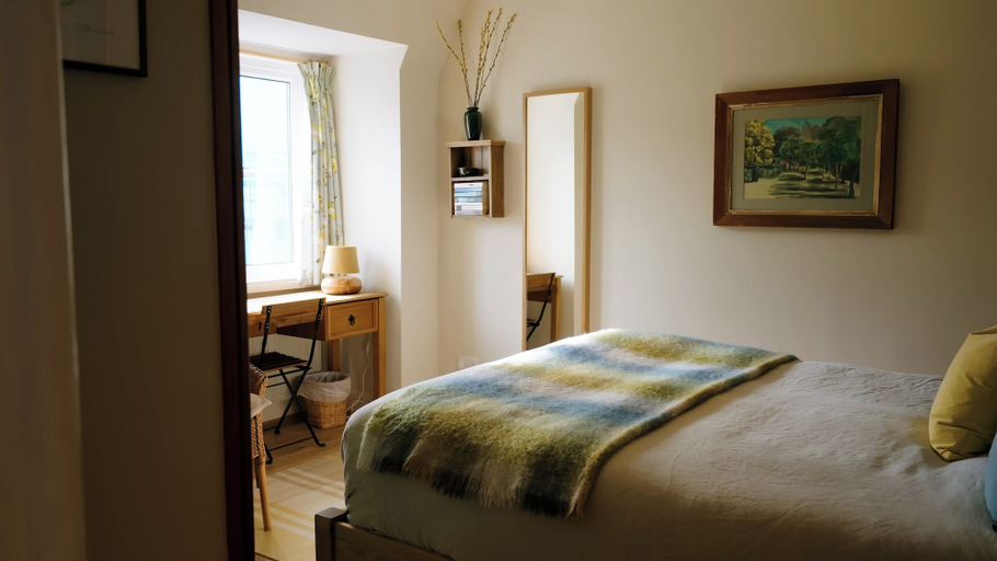Bedroom 2, Harbour Strand, Cornwall
