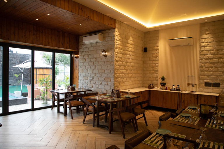 Food & Drinks 4, Palm Villas, Amritsar