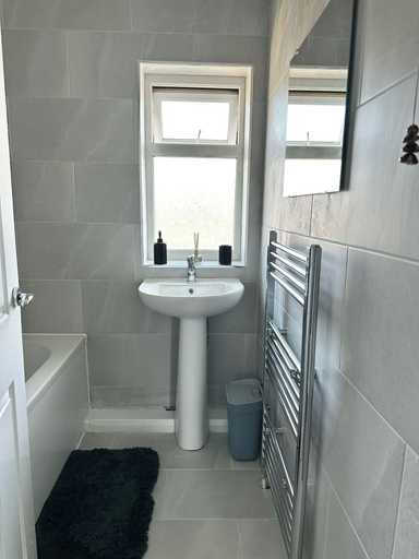 Bathroom 4, Hartlepool-3 bd House-sleeps5-free Parking&netflix, Hartlepool