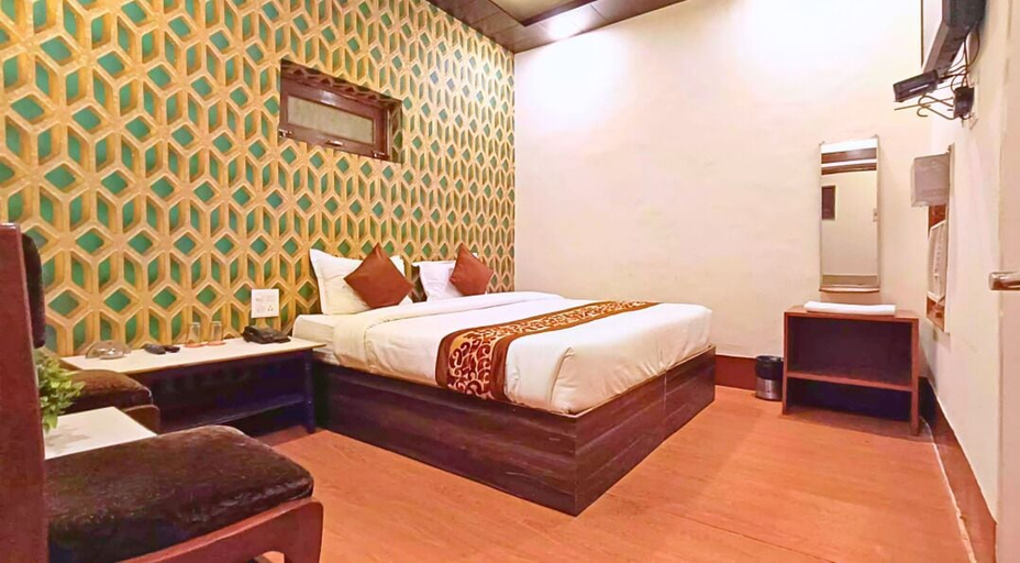 Bedroom 3, Hotel Vijay Deluxe, Sultanpur