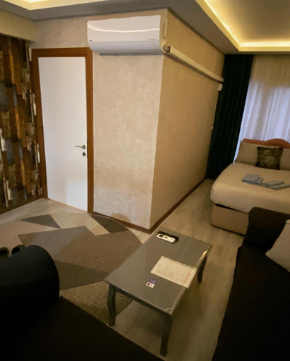 Others 3, Lila Apart Otel, Buca