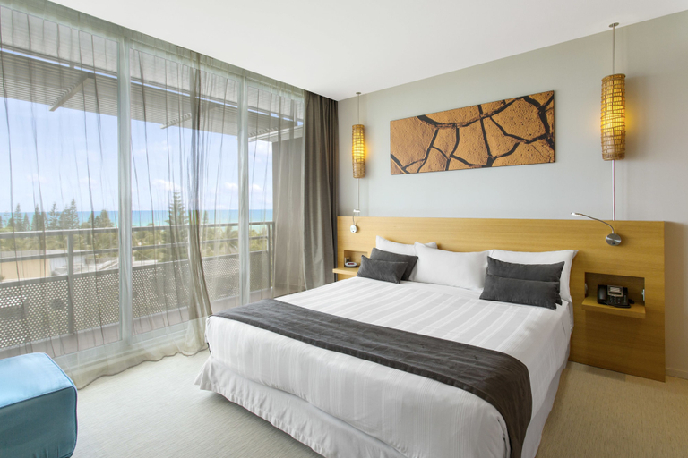 Bedroom 4, Chateau Royal Beach Resort and Spa, Nouméa