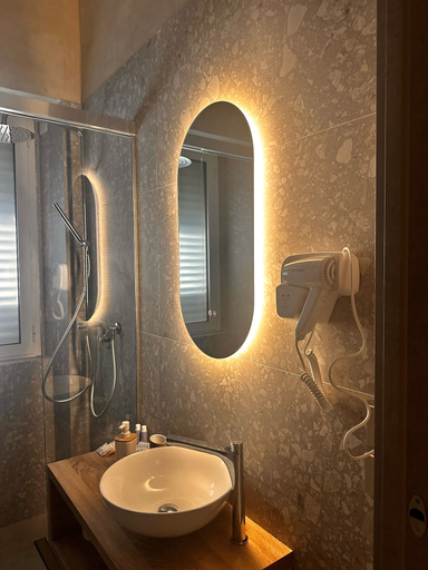 Bathroom 3, zen escape, Catania