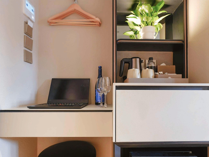 Amenities 24