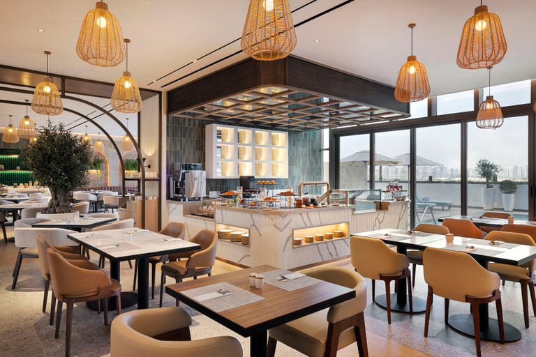 Food & Drinks 5, Hotel Local, Dubai