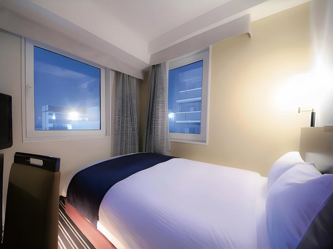 Bedroom 13