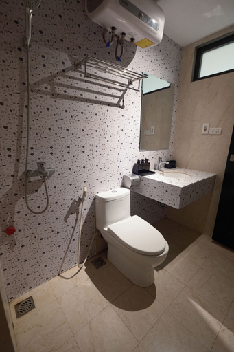 Bathroom 5, Atlantis Apartment Nguyen Thai Hoc, Ba Đình