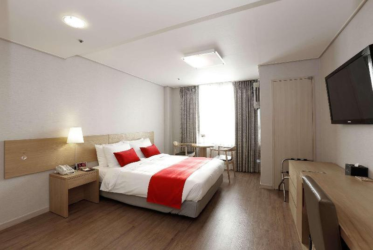Bedroom 15