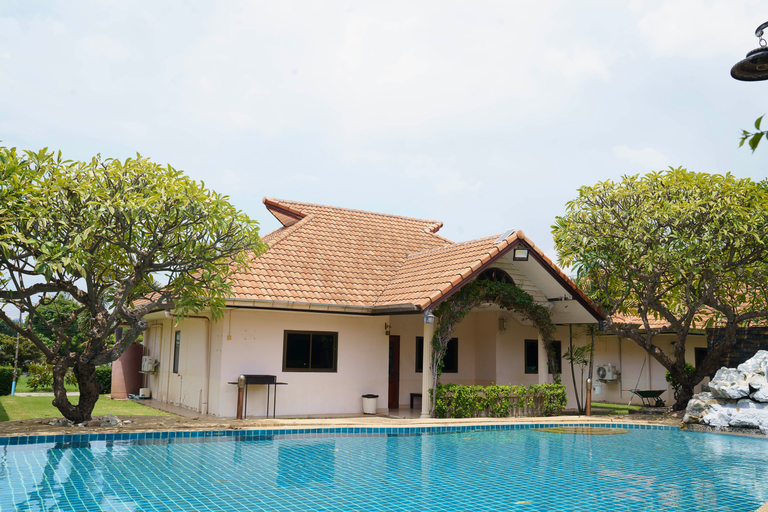 Sport & Beauty 5, Two Fifty Nine Resort, Si Racha