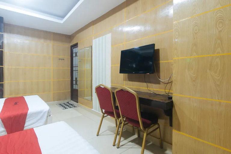 Bedroom 2, RedDoorz @ Winter Hotel Araneta, Quezon City