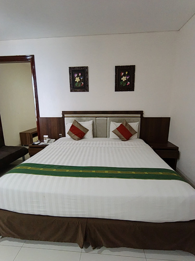 Bedroom 3, Hotel On The Rock, Kupang