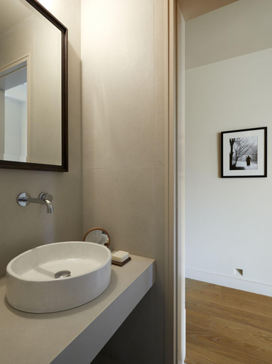 Bathroom 5, The Storyteller House, Thessaly