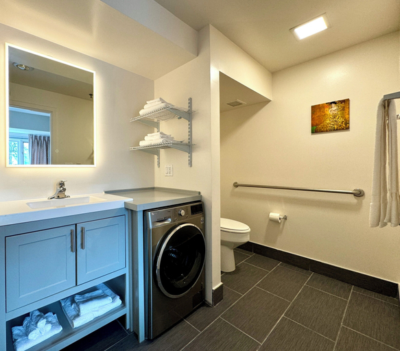 Bathroom 9
