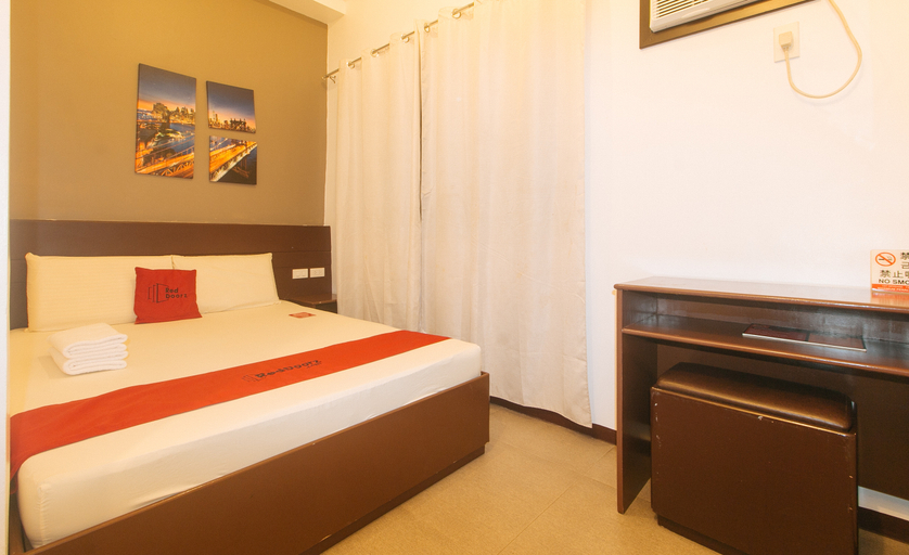Bedroom 4, RedDoorz @ Traveler Inn Matina, Davao City
