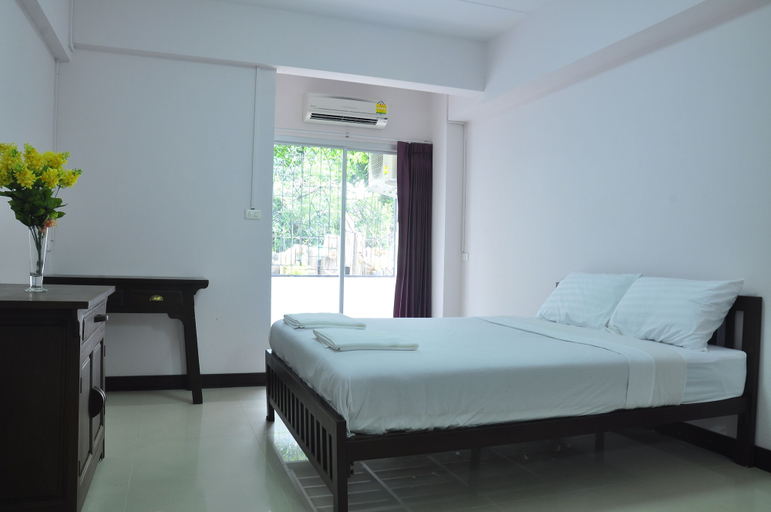 Bedroom 4, GreenHouse, Bang Kapi