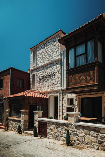 Exterior & Views 2, Rodones 1924, Urla