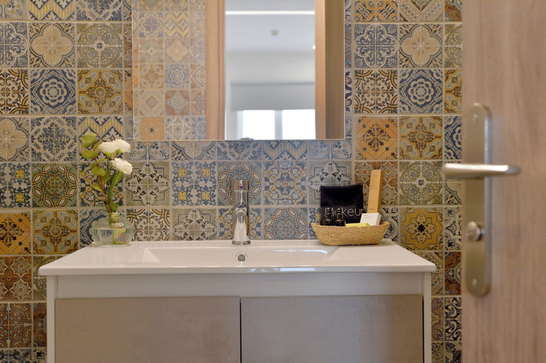 Bathroom 5, Alva Athens Hotel, Attica