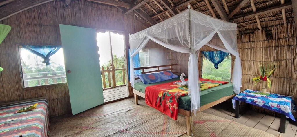 Others 2, Lava View Bungalows, Whitesands