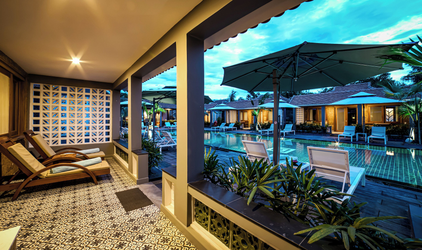 Swimming Pool 4