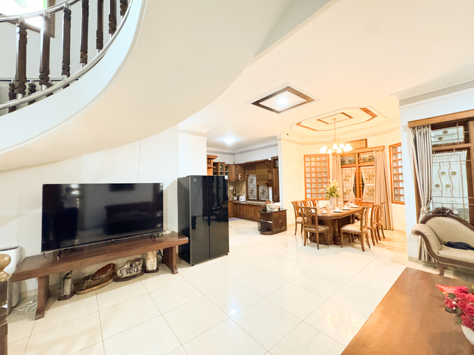 Others 5, Stay Inn Bandung, Bandung