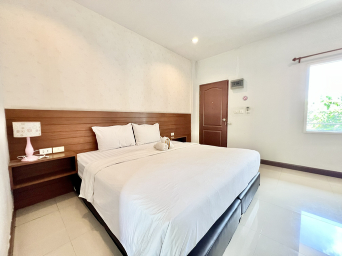 Others 3, Rungreang Hotel, K. Ban Haet