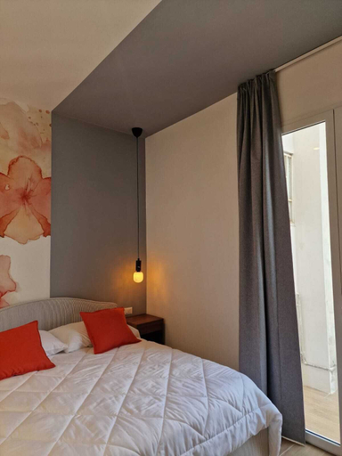 Bedroom 5, Incoming Roof Bovio, Napoli