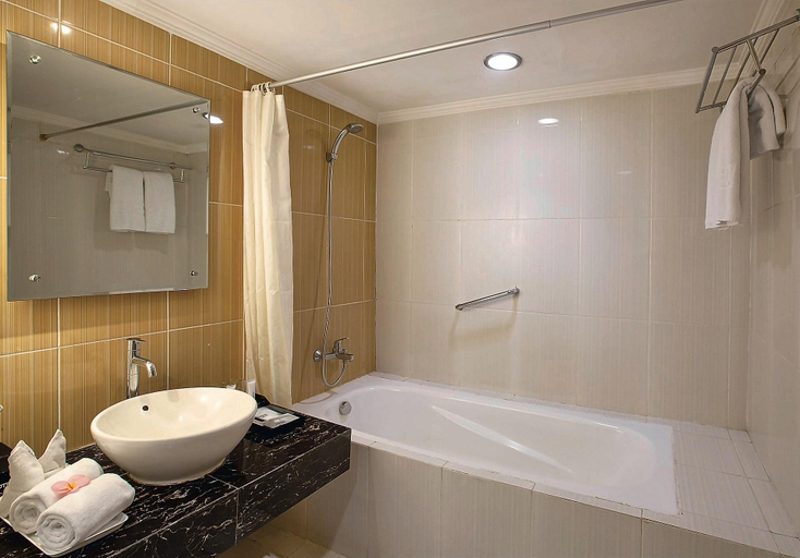 Bathroom 19