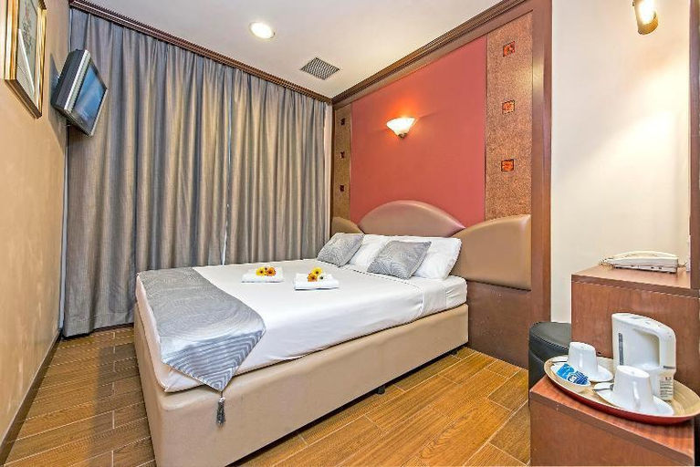 Bedroom 9