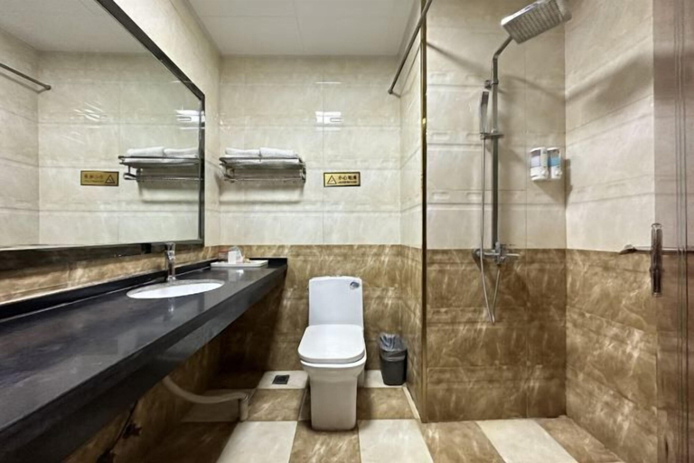 Bathroom 3, Kuqa Haodu Business Hotel, Aksu