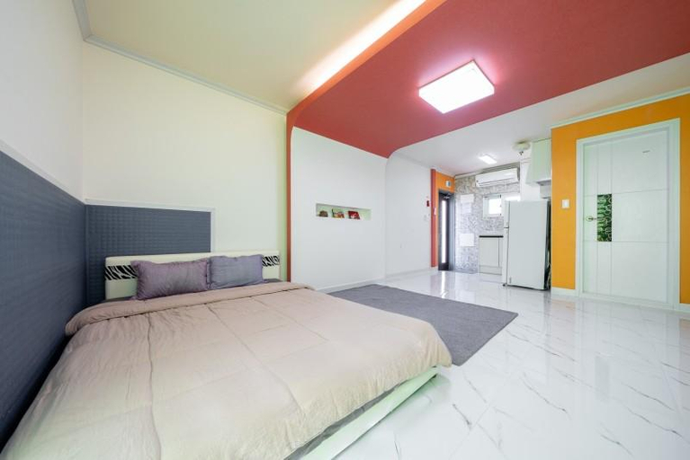 Others 2, Namhae Modern Spa Pension, Namhae