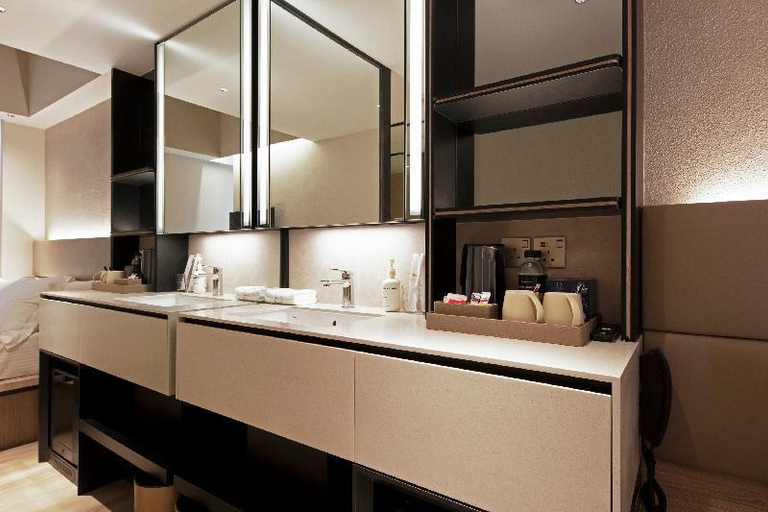 Bathroom 11