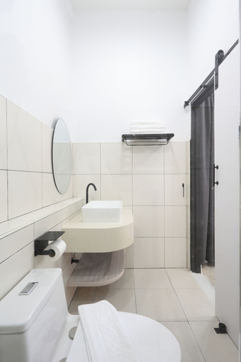 Bathroom 3, LFOUR, Phuket Island