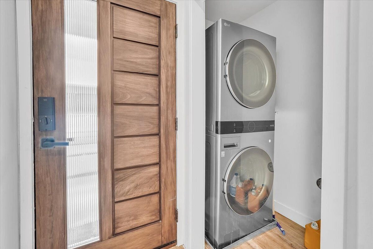 Bathroom, Luxurious Townhome, Los Angeles