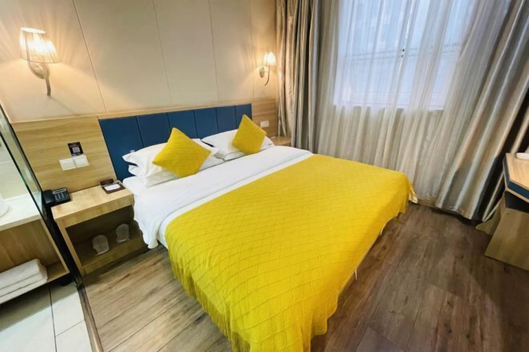 Bedroom 3, Huayi Commercial Hotel, Jiyuan shi