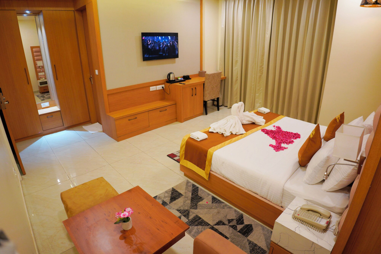 Bedroom 2, Hotel Cheer Royale, Bareilly