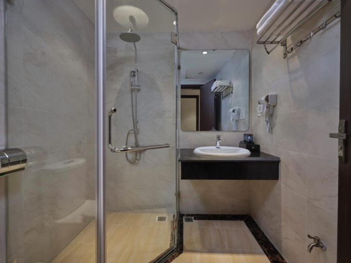 Bathroom 4, Minasi Grand Hotel, Hai Bà Trưng