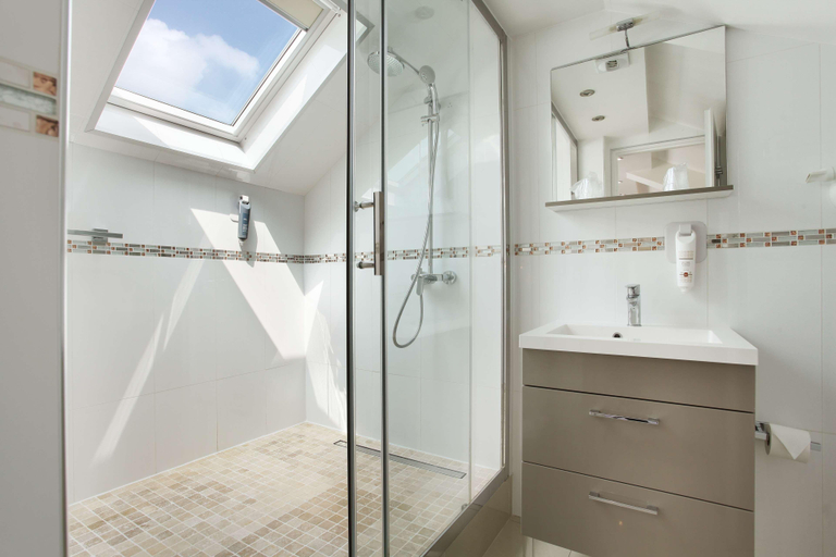 Bathroom 4, Hotel Apolonia Paris Mouffetard, Sure Hotel Collec, Paris