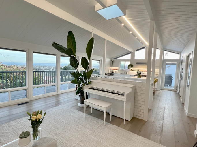 Others 5, New Listing -Luxury House on the Riviera , Modern Design, and Panoramic Ocean -30 day Minimum, Santa Barbara