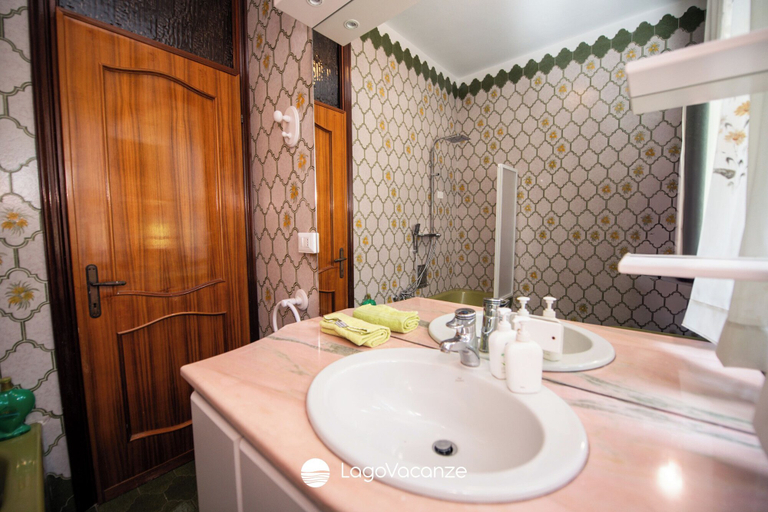Bathroom 4, LA VILLETTA DEL NONNO BORTOLO, Brescia